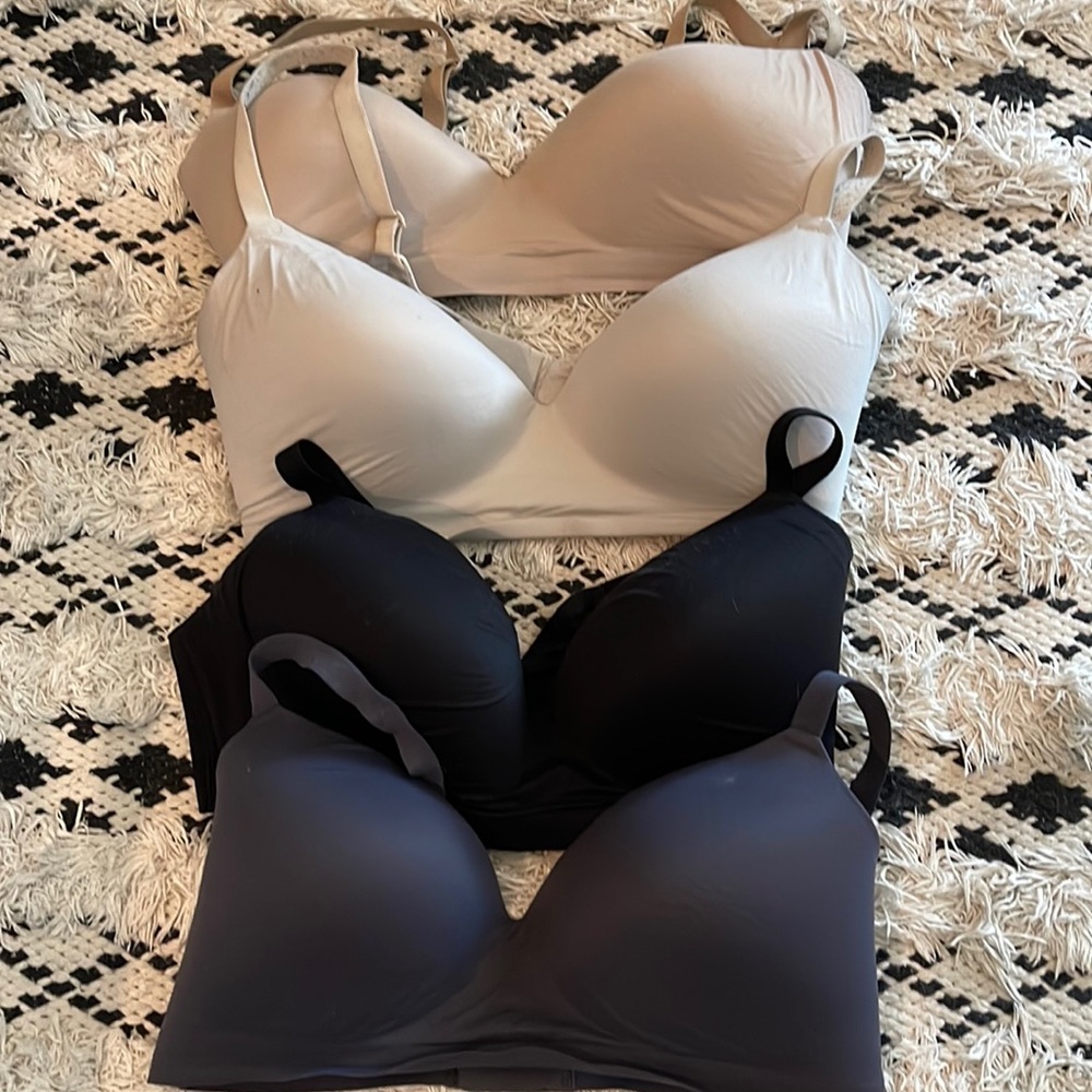 Soma Enbliss wireless bra bundle